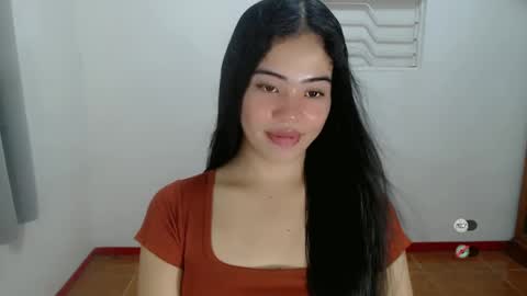 Snapshot of alesha_vibe_me chatting on January 20, 8:41 am alesha_vibe_me online show from January 20, 8:41 am