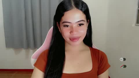 Snapshot of alesha_vibe_me chatting on February 2, 1:41 pm alesha_vibe_me online show from February 2, 1:41 pm