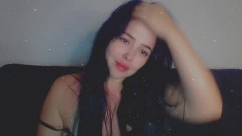 Snapshot of aleska__bell chatting on March 3, 4:43 am Aleska online show from March 3, 4:43 am