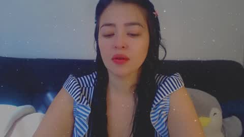 Snapshot of aleska__bell chatting on February 3, 2:34 pm Aleska online show from February 3, 2:34 pm