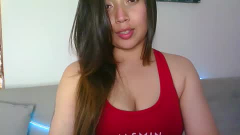 QUEEN OFF MILk  IM BACK  15 NOV online show from November 28, 8:45 pm