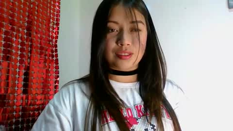 QUEEN OFF MILk  IM BACK  15 NOV online show from February 16, 12:10 am