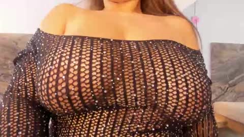 Snapshot of alessia12_ chatting on September 22, 9:02 pm Alessia online show from September 22, 9:02 pm