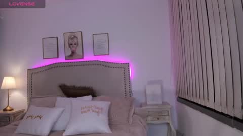 Alessia cruz online show from February 18, 10:38 am