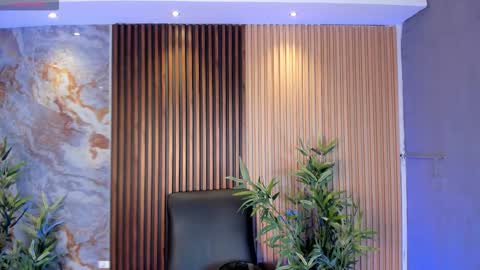 Snapshot of alessia_taylorr chatting on September 30, 12:22 pm Alessia Everyday From 0530 to 1430 Col Time online show from September 30, 12:22 pm