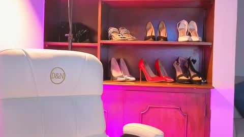 Alessia online show from February 7, 10:19 am