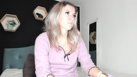 alesys69 online show from January 2, 11:38 pm