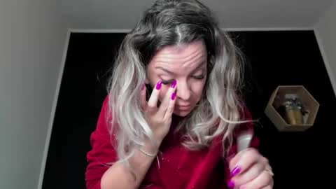 Snapshot of alesys69 chatting on October 15, 10:56 pm alesys69 online show from October 15, 10:56 pm