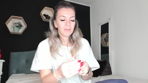 alesys69 online show from December 30, 11:38 pm