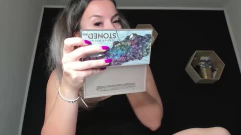 Snapshot of alesys69 chatting on October 12, 9:28 pm alesys69 online show from October 12, 9:28 pm