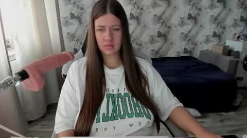 Aletta Oushen online show from July 17, 7:13 am