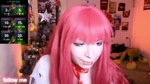 alex_howell online show from December 19, 9:18 pm