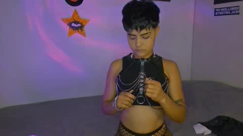 Snapshot of alex_one888 chatting on September 10, 2:11 am Alex online show from September 10, 2:11 am