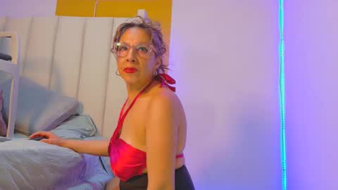 Snapshot of alexa472 chatting on October 9, 3:43 am Alexa online show from October 9, 3:43 am