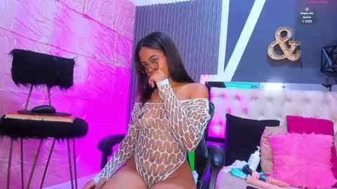 alexa andherson online show from January 3, 6:46 pm