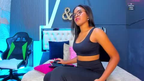 alexa andherson online show from January 23, 7:29 pm