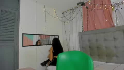 alexa_dream_0 online show from September 28, 2:55 pm