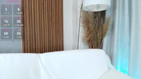 alexa_foxx27 online show from March 14, 9:05 pm