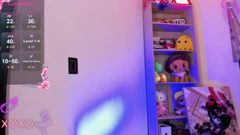 Snapshot of alexa_grey_1 chatting on February 4, 12:22 pm alexa online show from February 4, 12:22 pm