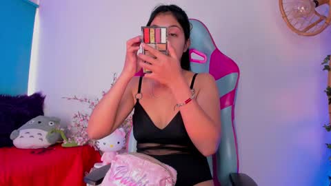 Snapshot of alexa_grey_1 chatting on January 22, 1:53 pm alexa online show from January 22, 1:53 pm