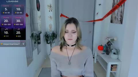 Snapshot of alexa_lexi chatting on October 29, 4:42 pm alexa_lexi online show from October 29, 4:42 pm