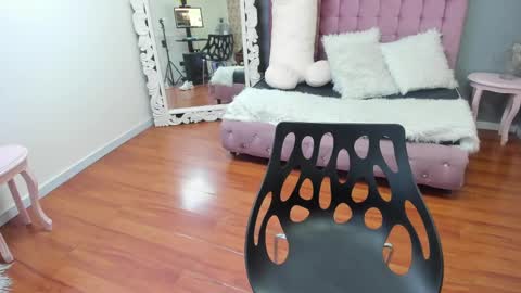 alexa_price_ online show from October 22, 8:14 pm