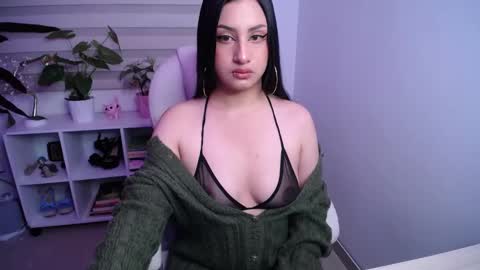Snapshot of alexaa_obrien chatting on January 25, 11:43 pm alexaa_obrien online show from January 25, 11:43 pm
