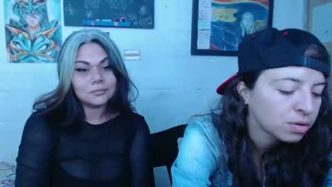 Snapshot of alexablu3 chatting on January 1, 6:05 am Alexa Blu3 online show from January 1, 6:05 am