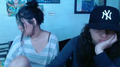 Snapshot of alexablu3 chatting on January 20, 2:32 am Alexa Blu3 online show from January 20, 2:32 am