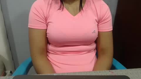 Snapshot of alexahot697 chatting on January 24, 11:04 am alexa online show from January 24, 11:04 am