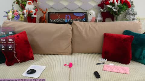 Alexandra Demore online show from December 14, 6:52 pm
