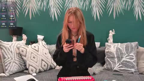 Alexandra Demore online show from March 1, 8:42 pm