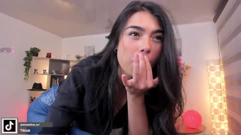 Alexandra Rodriguez online show from December 6, 11:46 pm