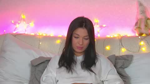 AlexandraBloom online show from December 15, 5:45 am
