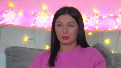 AlexandraBloom online show from December 16, 4:55 am