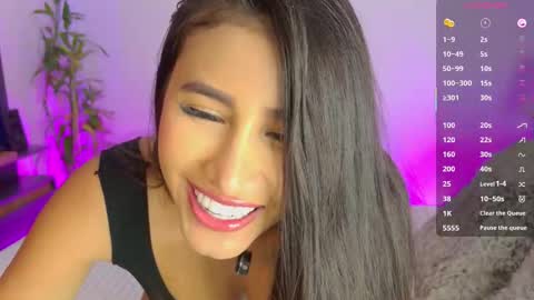 Snapshot of alexawhittee chatting on October 11, 5:01 am laurens online show from October 11, 5:01 am