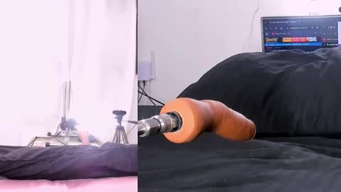 Alexia Rouse online show from December 3, 11:43 am