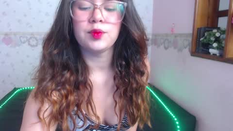 Snapshot of alexiarestrepo chatting on January 10, 12:04 pm Alexia online show from January 10, 12:04 pm