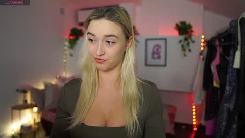 Snapshot of alexis___texas chatting on December 3, 7:22 pm Alexis Texas online show from December 3, 7:22 pm