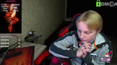 Snapshot of alexis_gordon chatting on October 14, 8:22 pm Alexis online show from October 14, 8:22 pm