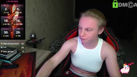 Snapshot of alexis_gordon chatting on October 3, 9:31 pm Alexis online show from October 3, 9:31 pm