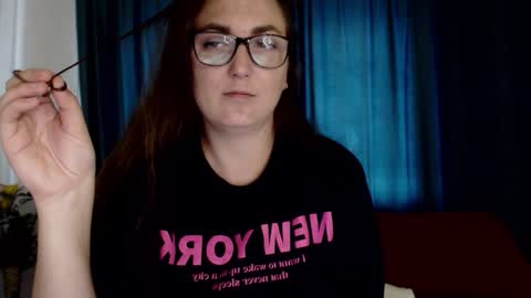 alexismacc online show from September 10, 2:11 am