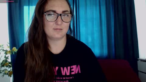alexismacc online show from September 16, 2:30 am