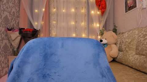 Amely online show from December 28, 1:08 am