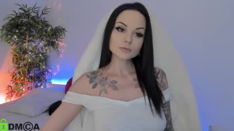 alexx collins online show from February 3, 6:56 pm