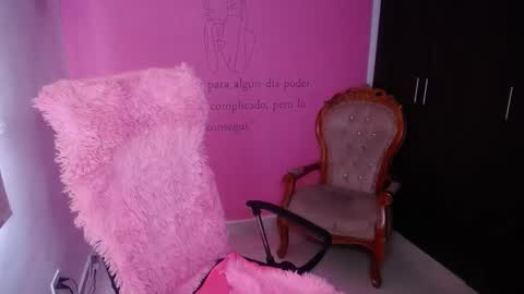 Snapshot of alexxa_1111 chatting on October 17, 6:55 pm alexxa_1111 online show from October 17, 6:55 pm