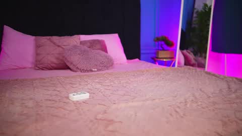 Snapshot of alexxisrae chatting on September 27, 2:24 pm Alexxis Rae online show from September 27, 2:24 pm