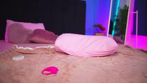 Snapshot of alexxisrae chatting on September 24, 12:04 pm Alexxis Rae online show from September 24, 12:04 pm