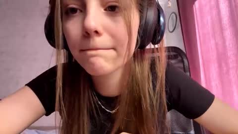 Alice online show from October 12, 8:06 am