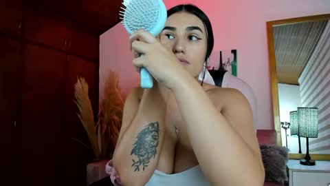 Snapshot of alheli_16 chatting on October 4, 12:33 pm Alheli online show from October 4, 12:33 pm